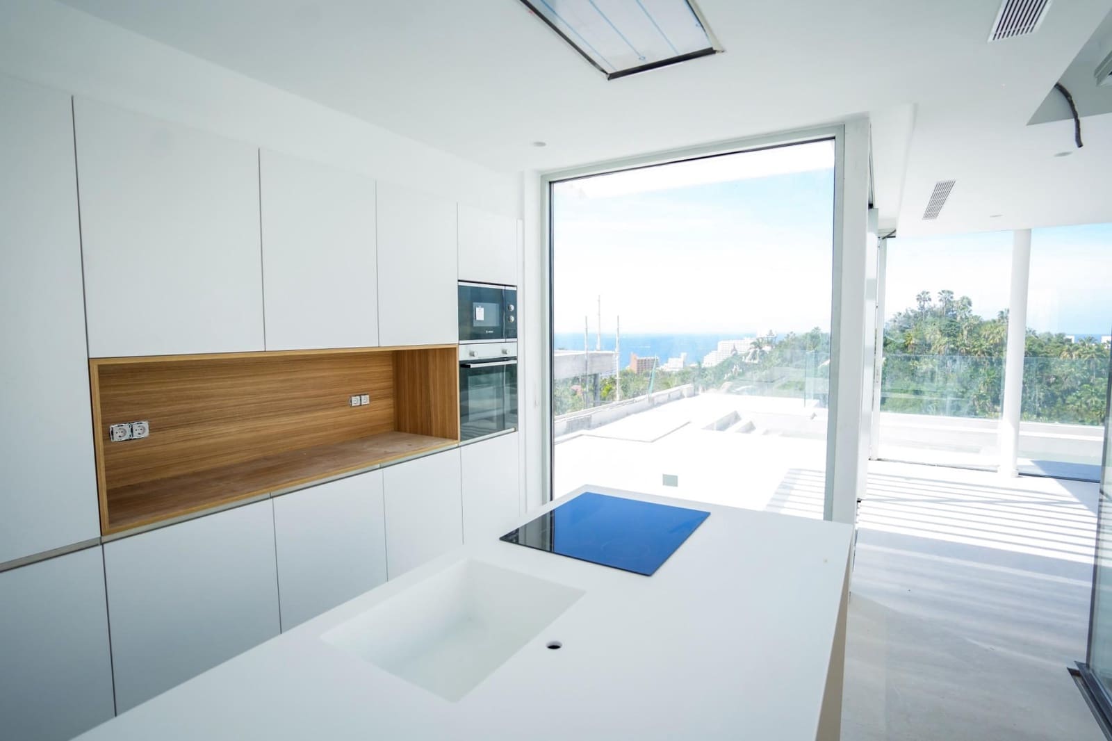 4 soveværelse Villa til salg i Adeje med swimmingpool garage - € 2.500.000 (Ref: 8778672)