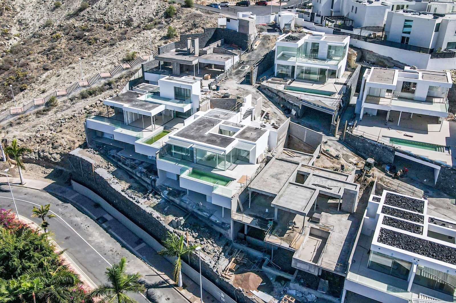 4 soveværelse Villa til salg i Adeje med swimmingpool garage - € 2.500.000 (Ref: 8778672)