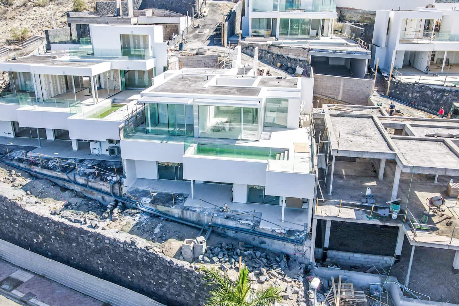 4 soveværelse Villa til salg i Adeje med swimmingpool garage - € 2.500.000 (Ref: 8778672)