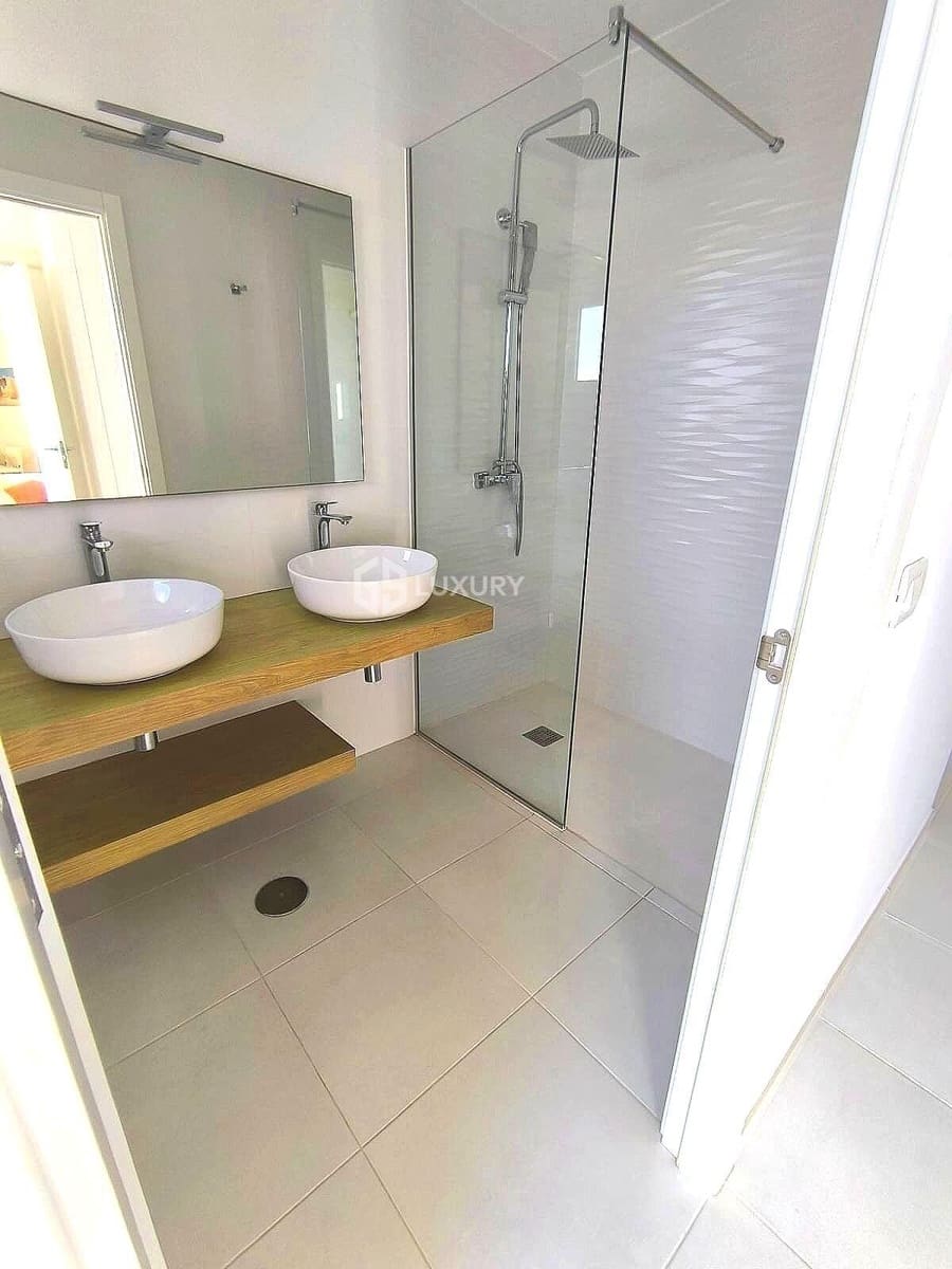 4 soveværelse Villa til salg i La Caleta Adeje med garage - € 1.650.000 (Ref: 8905365)