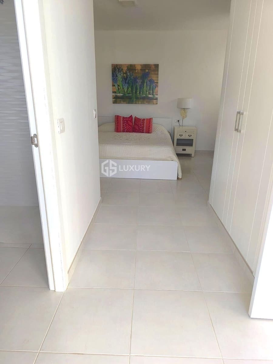 4 soveværelse Villa til salg i La Caleta Adeje med garage - € 1.650.000 (Ref: 8905365)