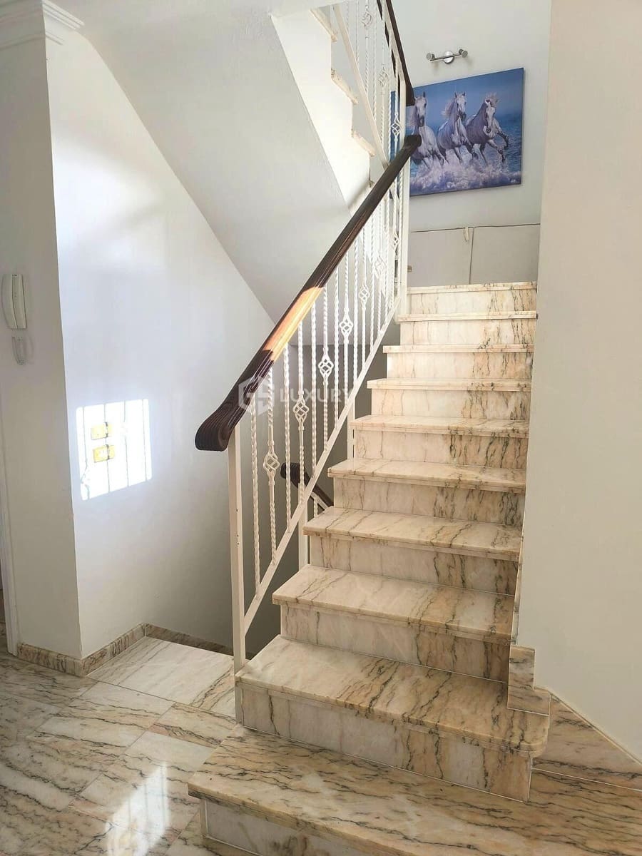 4 soveværelse Villa til salg i La Caleta Adeje med garage - € 1.650.000 (Ref: 8905365)