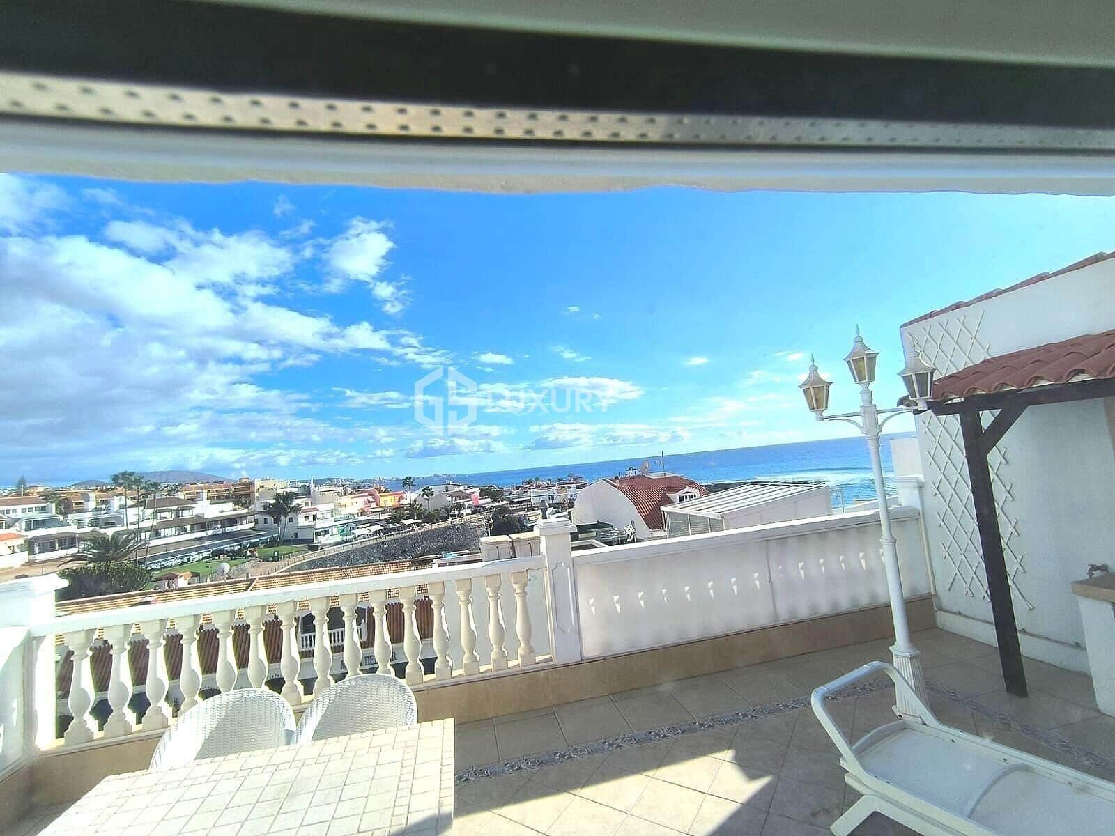 4 soveværelse Villa til salg i La Caleta Adeje med garage - € 1.650.000 (Ref: 8905365)