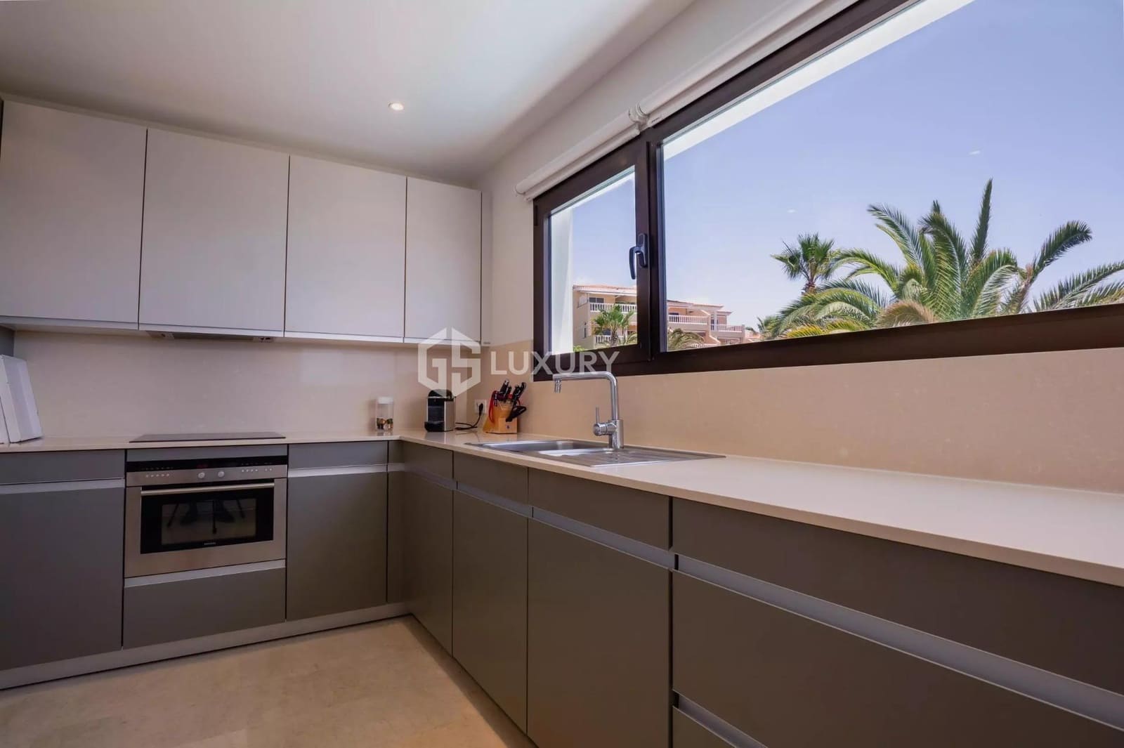 4 soveværelse Villa til salg i Playa San Juan med swimmingpool garage - € 3.500.000 (Ref: 8911295)