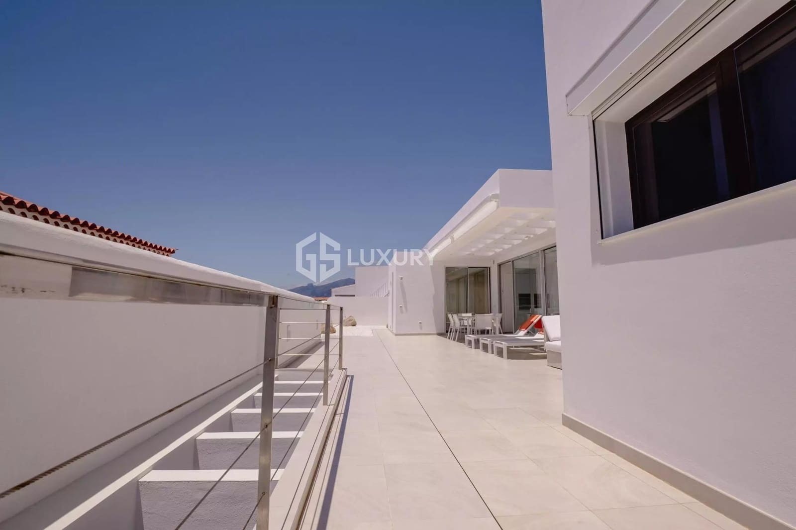 4 soveværelse Villa til salg i Playa San Juan med swimmingpool garage - € 3.500.000 (Ref: 8911295)