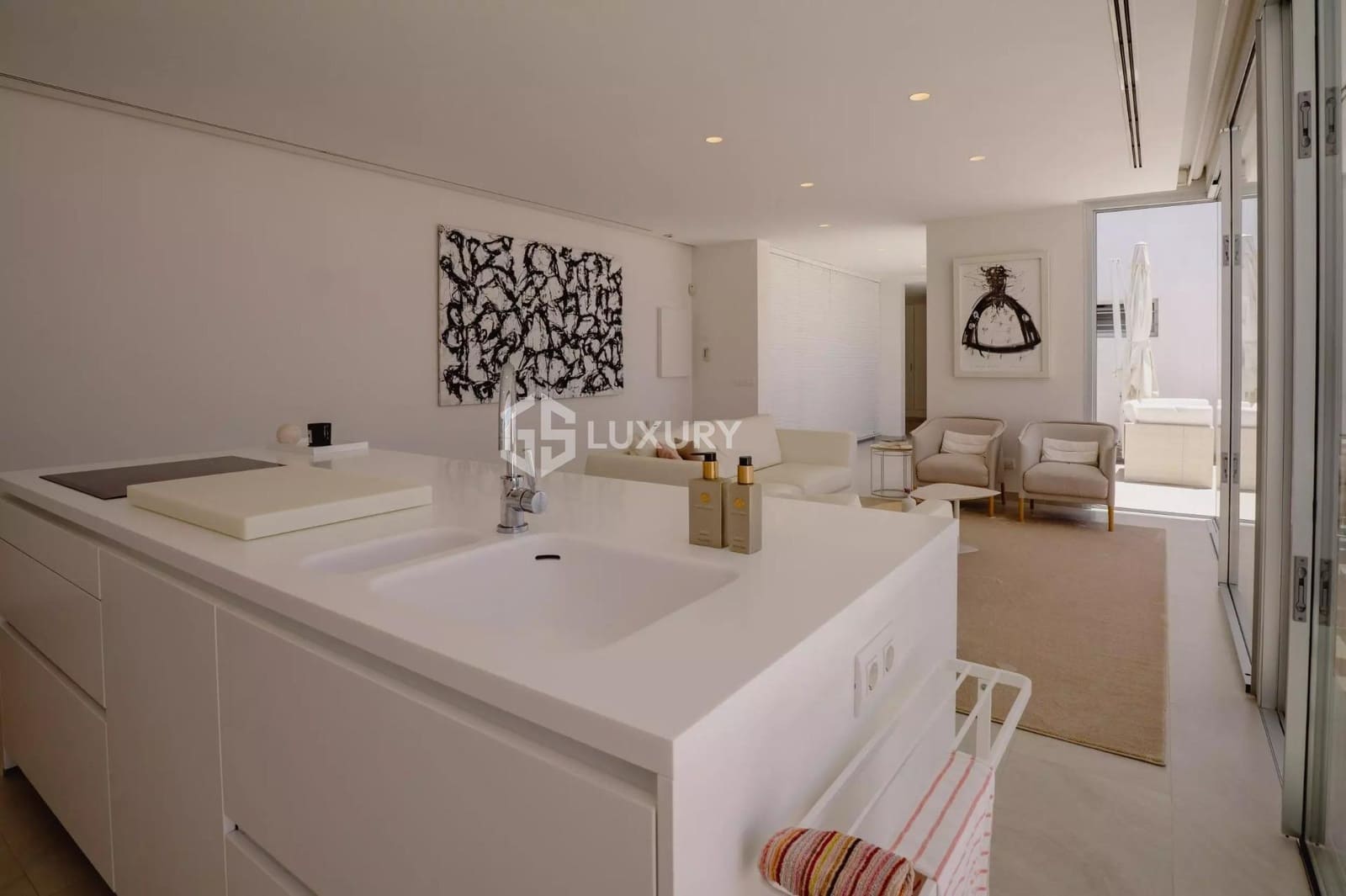 4 soveværelse Villa til salg i Playa San Juan med swimmingpool garage - € 3.500.000 (Ref: 8911295)