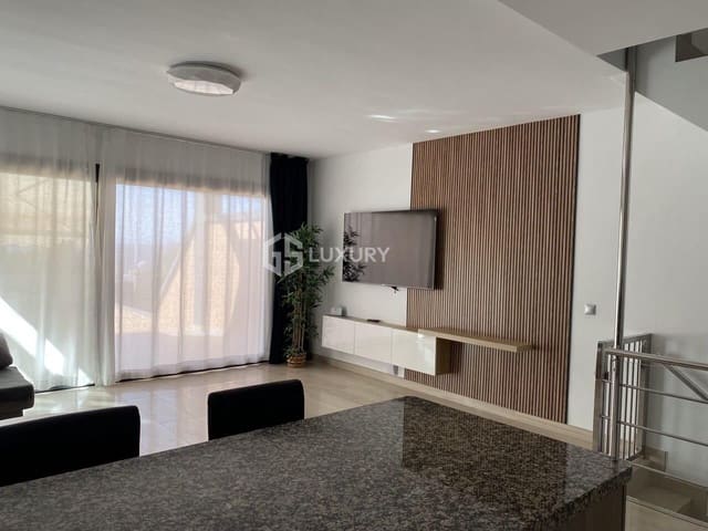 3 sypialnia Willa na sprzedaż w La Caleta Adeje, Adeje z basenem garażem - 1 200 000 € (Ref: 8913210)