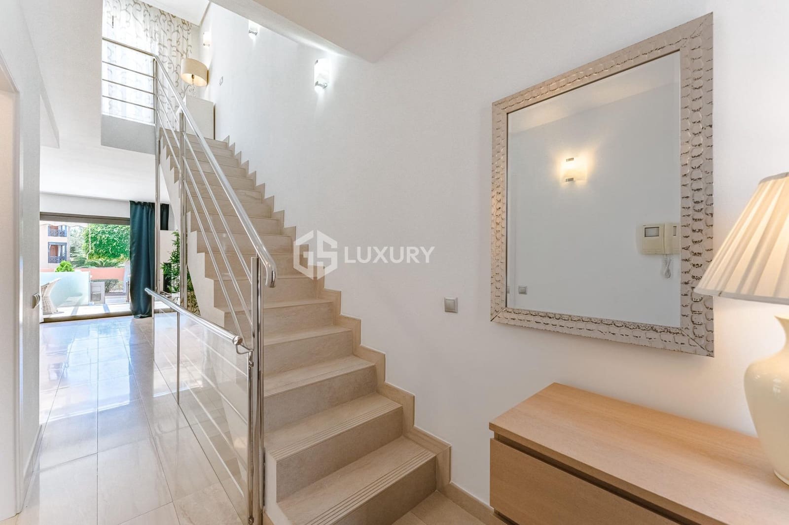 3 sypialnia Willa na sprzedaż w La Caleta Adeje z basenem garażem - 1 200 000 € (Ref: 8913210)