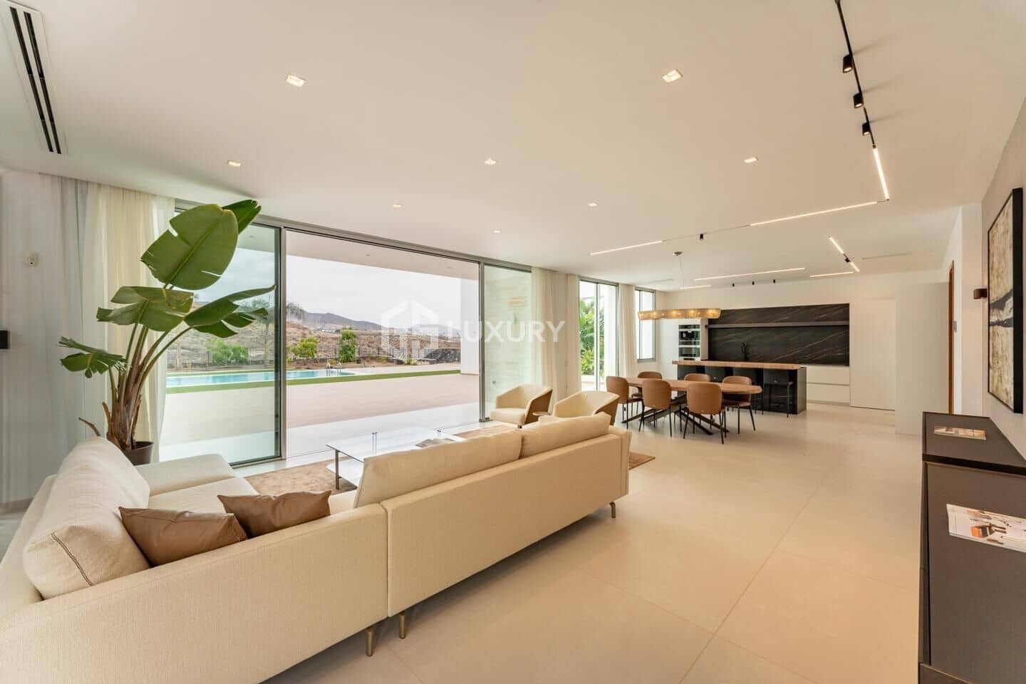 5 sypialnia Willa na sprzedaż w La Caleta Adeje z basenem garażem - 6 150 000 € (Ref: 8926290)