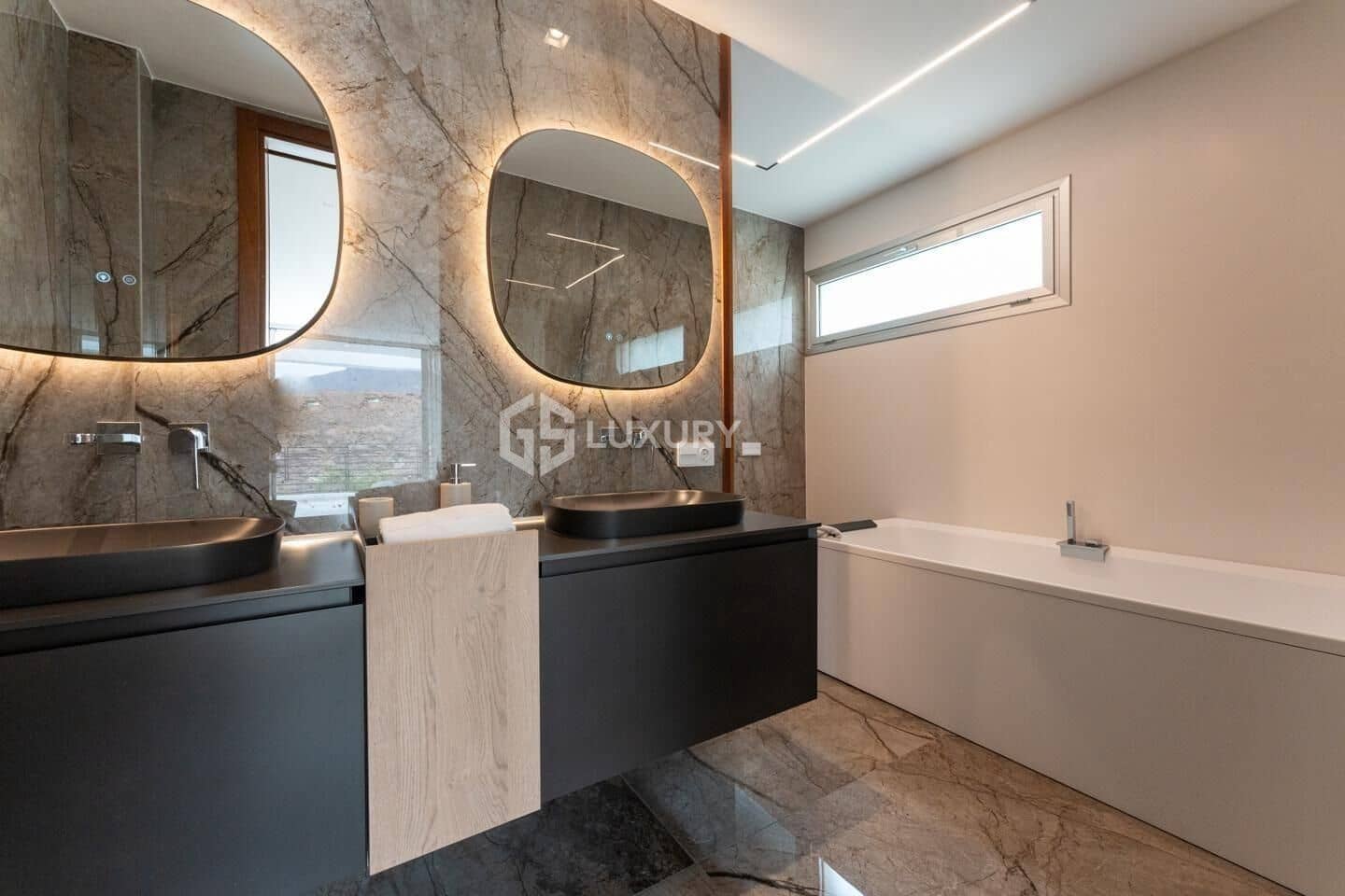 5 sypialnia Willa na sprzedaż w La Caleta Adeje z basenem garażem - 6 150 000 € (Ref: 8926290)