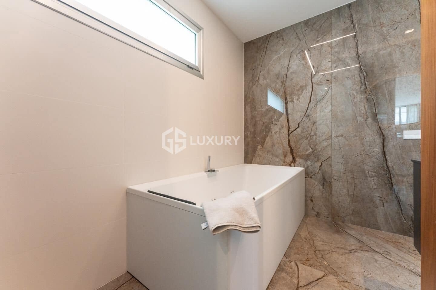 5 sypialnia Willa na sprzedaż w La Caleta Adeje z basenem garażem - 6 150 000 € (Ref: 8926290)