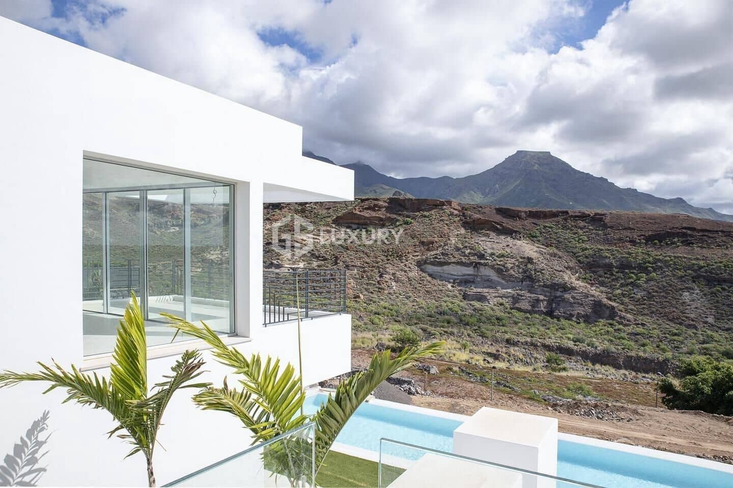 5 sypialnia Willa na sprzedaż w La Caleta Adeje z basenem garażem - 6 150 000 € (Ref: 8926290)