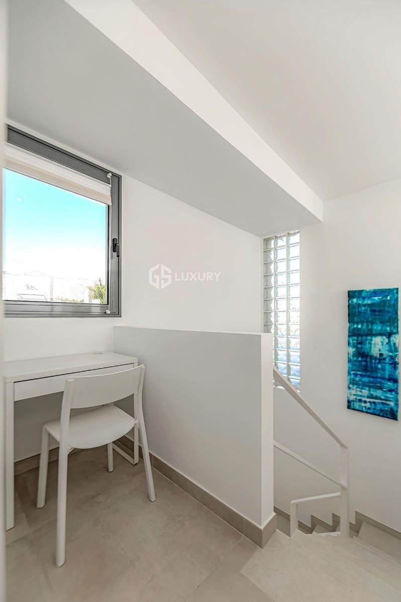 3 soveværelse Villa til salg i La Caleta Adeje med swimmingpool garage - € 1.395.000 (Ref: 8943972)