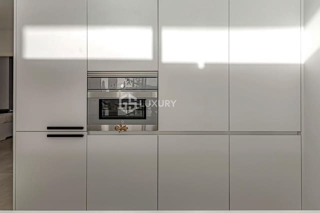 3 soverom Villa til salgs i La Caleta Adeje, Adeje med svømmebasseng garasje - € 1 395 000 (Ref: 8943972)