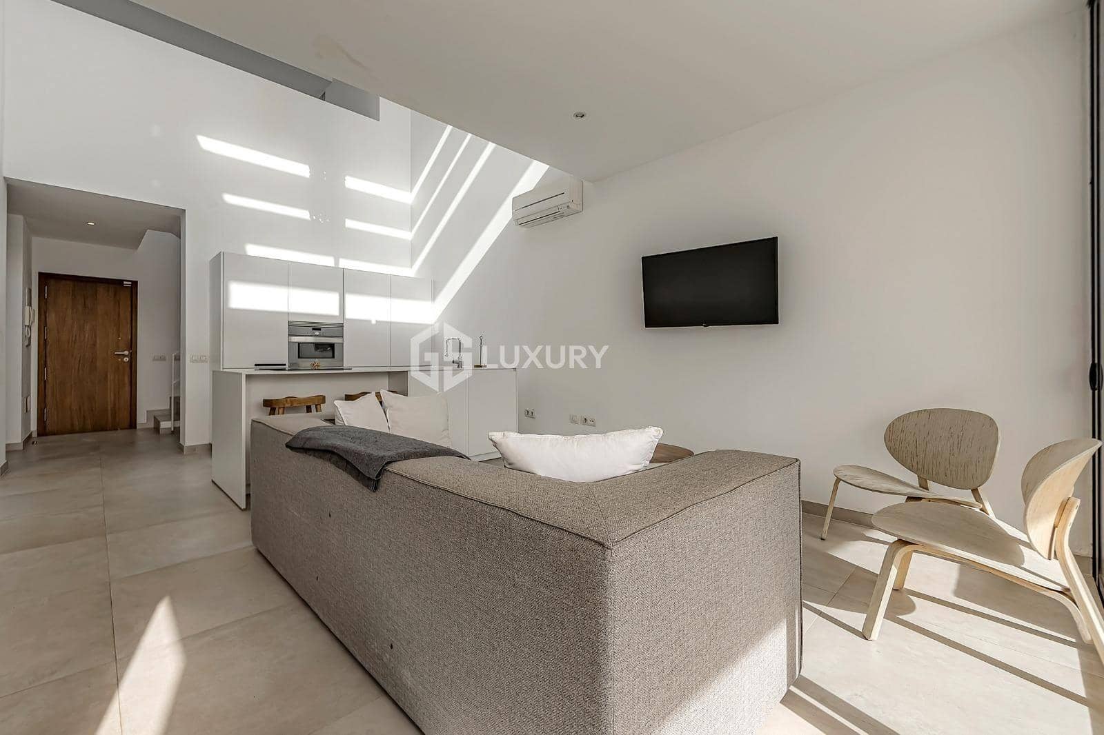 3 soveværelse Villa til salg i La Caleta Adeje med swimmingpool garage - € 1.395.000 (Ref: 8943972)