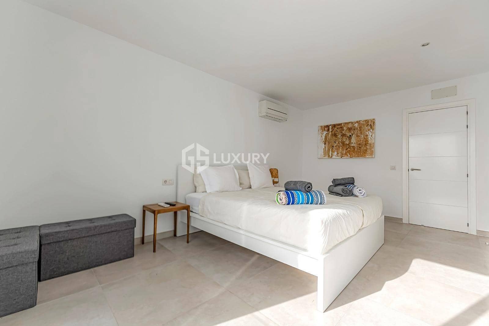 3 soveværelse Villa til salg i La Caleta Adeje med swimmingpool garage - € 1.395.000 (Ref: 8943972)