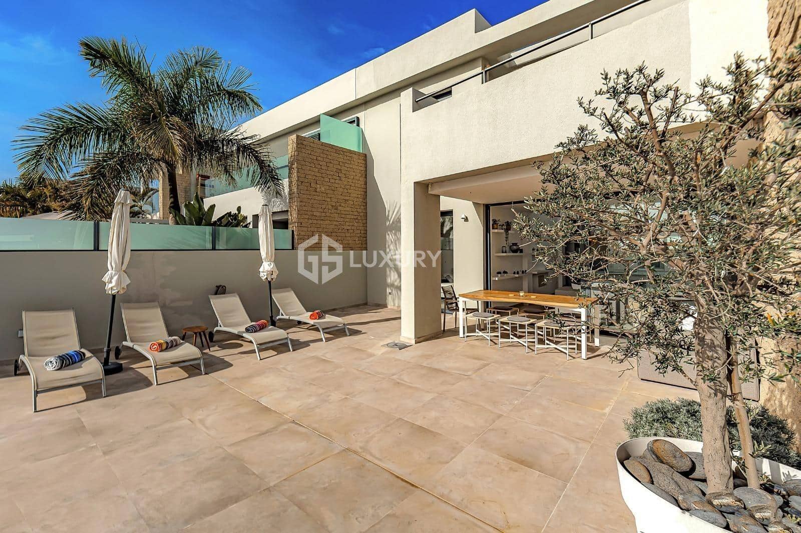 3 soveværelse Villa til salg i La Caleta Adeje med swimmingpool garage - € 1.395.000 (Ref: 8943972)