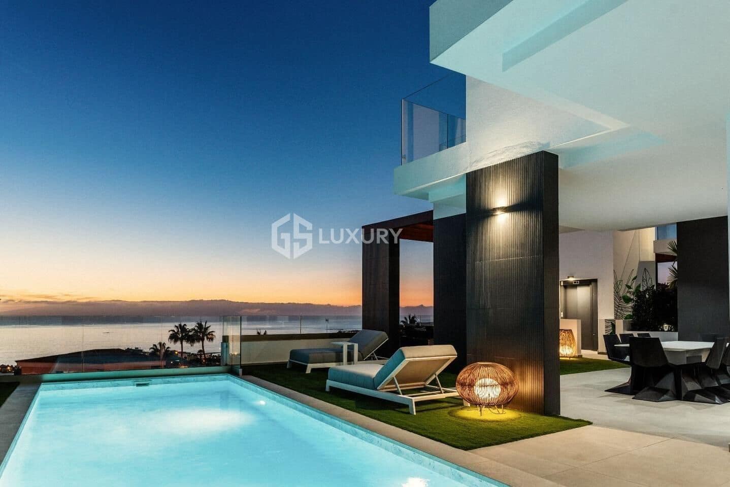 12 bedroom Villa for sale in Costa Adeje with pool garage - € 6,000,000 (Ref: 9007517)