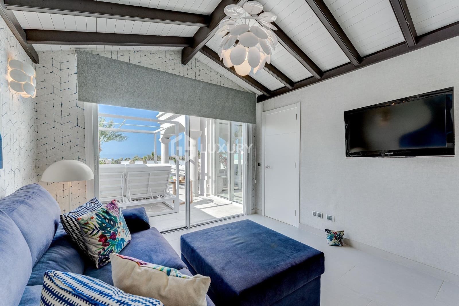 3 soverom Villa til salgs i La Caleta Adeje med svømmebasseng garasje - € 1 650 000 (Ref: 9064654)