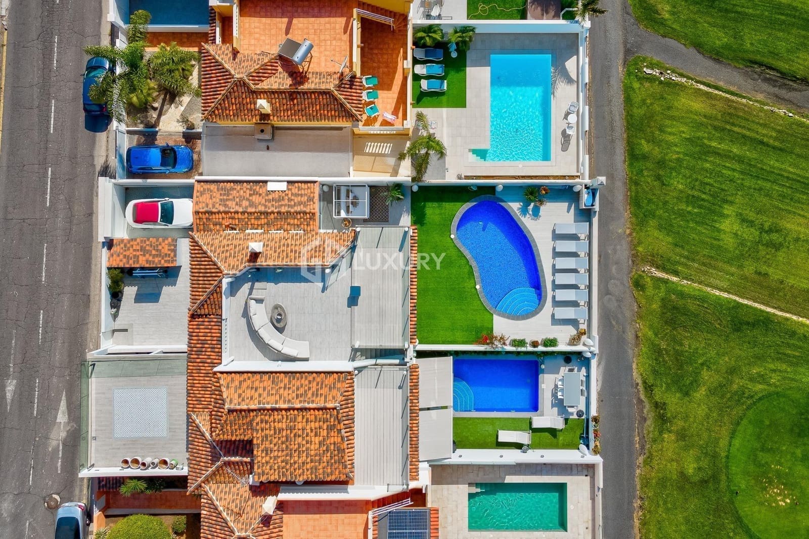 3 soverom Villa til salgs i La Caleta Adeje med svømmebasseng garasje - € 1 650 000 (Ref: 9064654)