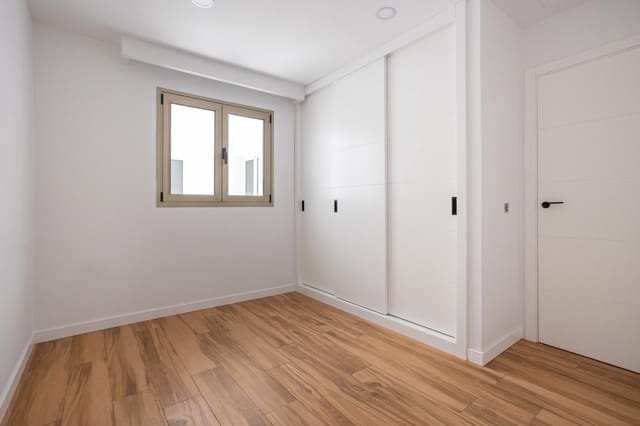 4 chambre Appartement à vendre à Puerto Santiago, Santiago del Teide avec piscine garage - 1 150 000 € (Ref: 9064666)