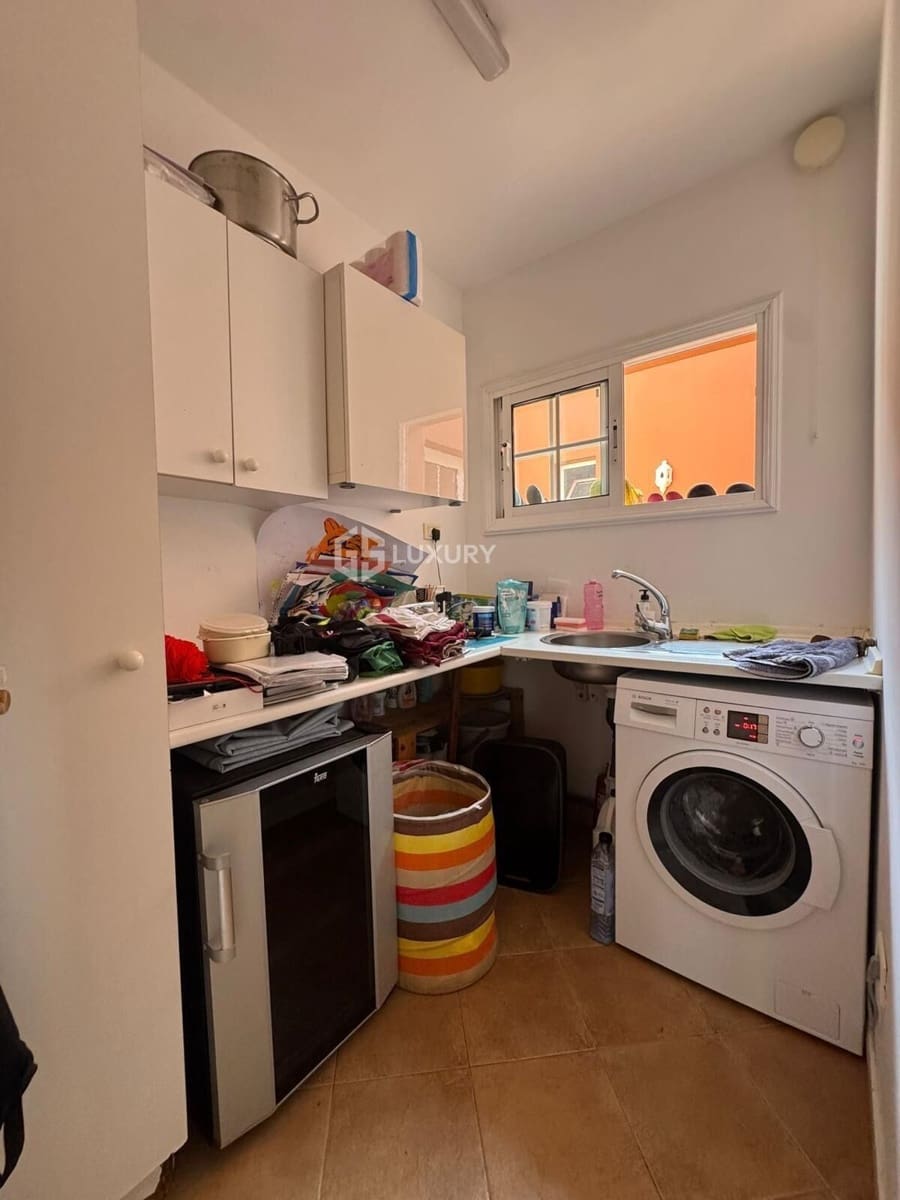 5 soveværelse Villa til salg i San Eugenio med swimmingpool garage - € 2.200.000 (Ref: 9064667)