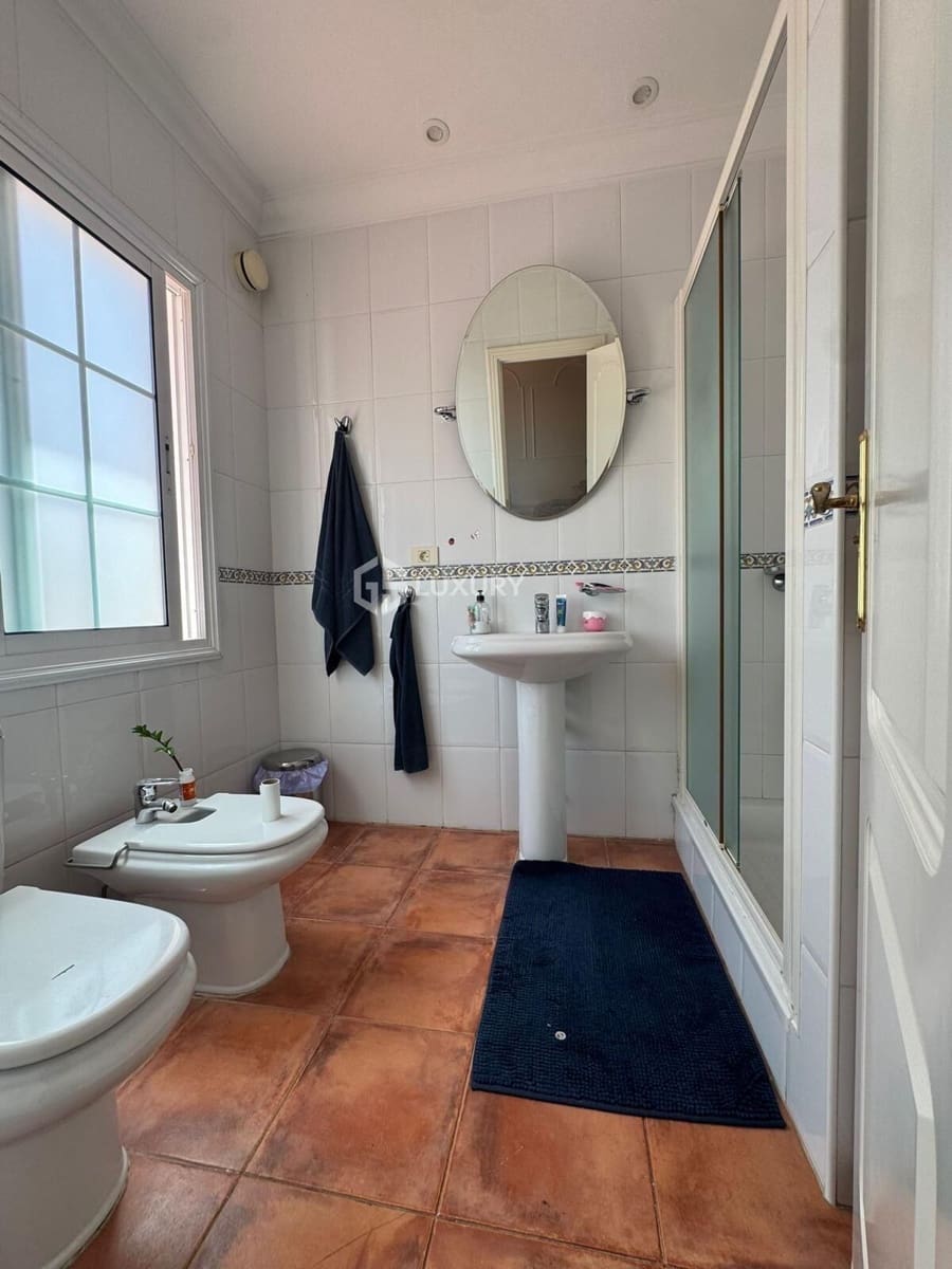 5 soveværelse Villa til salg i San Eugenio med swimmingpool garage - € 2.200.000 (Ref: 9064667)