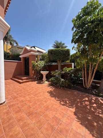 5 Zimmer Villa zu verkaufen in San Eugenio, Adeje mit Pool Garage - 2.200.000 € (Ref: 9064667)