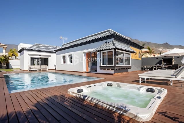 4 soveværelse Villa til salg i El Madroñal, Adeje med swimmingpool garage - € 1.700.000 (Ref: 9073577)