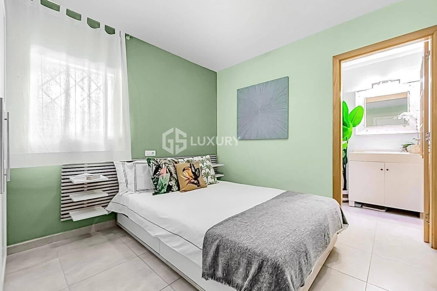 3 soveværelse Villa til salg i Fanabe med swimmingpool garage - € 940.000 (Ref: 9095465)