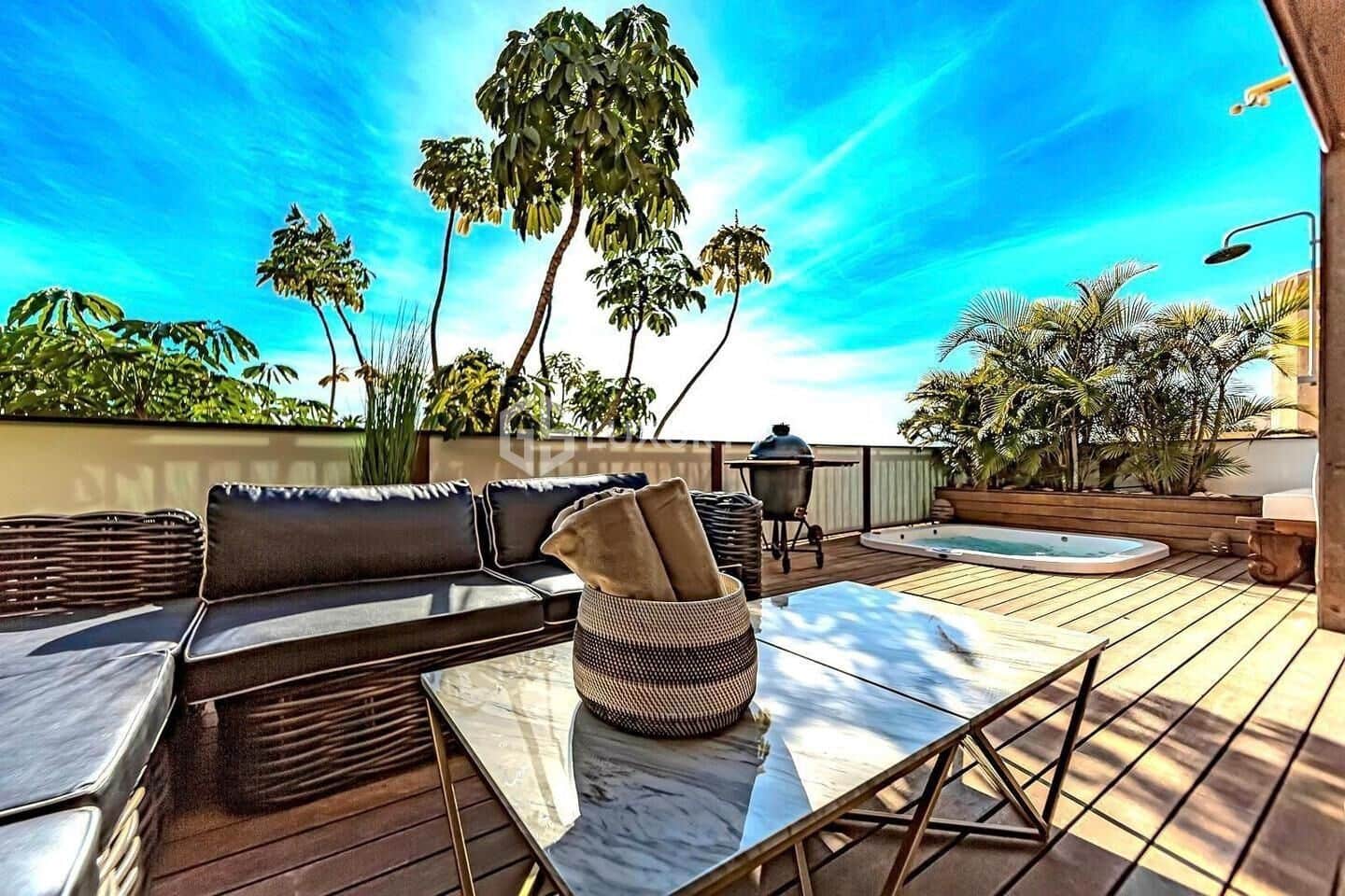 3 soveværelse Villa til salg i Fanabe med swimmingpool garage - € 940.000 (Ref: 9095465)