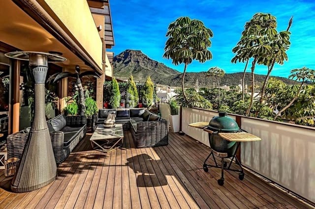 3 soveværelse Villa til salg i Fañabe, Adeje med swimmingpool garage - € 940.000 (Ref: 9095465)