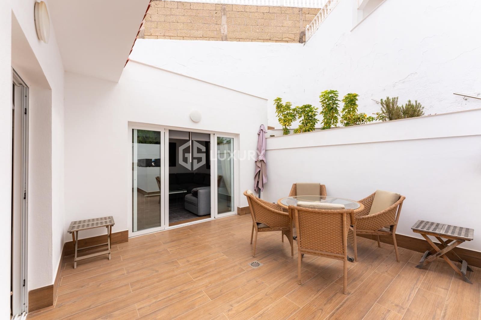 7 soveværelse Villa til salg i Costa Adeje med swimmingpool garage - € 1.995.000 (Ref: 9096168)