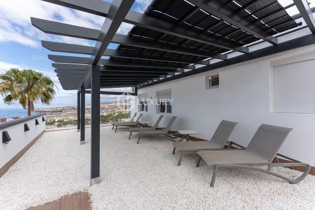 7 sovrum Villa till salu i Costa Adeje, Adeje med pool garage - 1 995 000 € (Ref: 9096168)