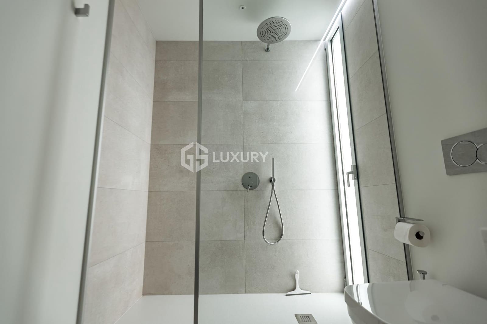 4 bedroom Villa for sale in Marazul with pool garage - € 1,490,000 (Ref: 9107177)