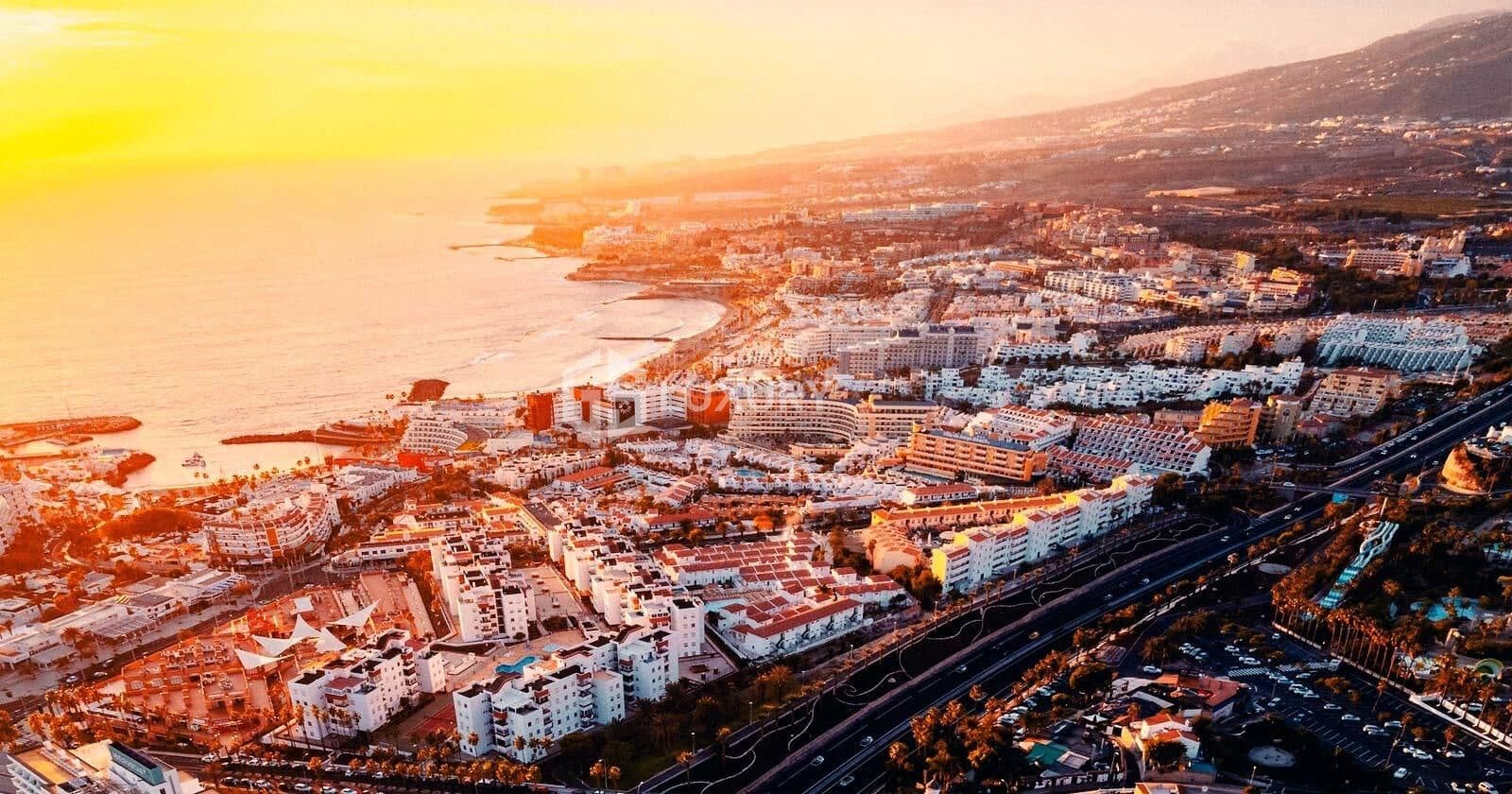 Byggegrund til salg i Playa del Duque - € 8.000.000 (Ref: 9128543)