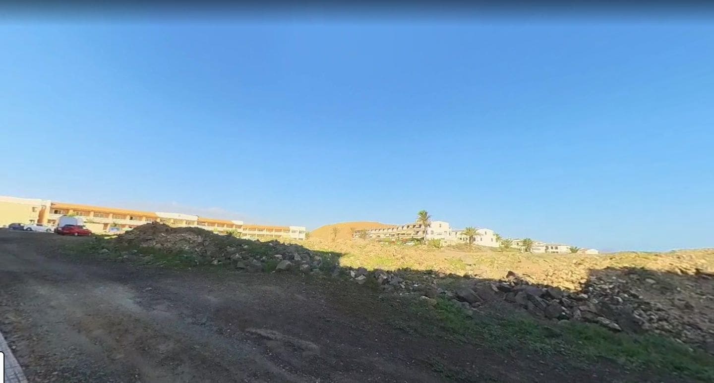 Ubebygd land til salgs i Costa del Silencio - € 7 000 000 (Ref: 9128544)