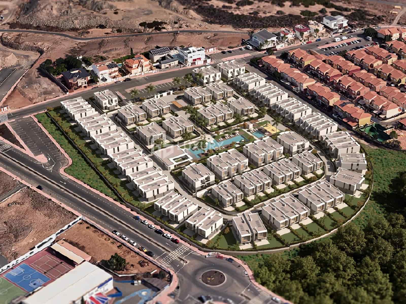 3 soveværelse Villa til salg i San Bartolome de Tirajana med swimmingpool garage - € 1.063.000 (Ref: 9134651)