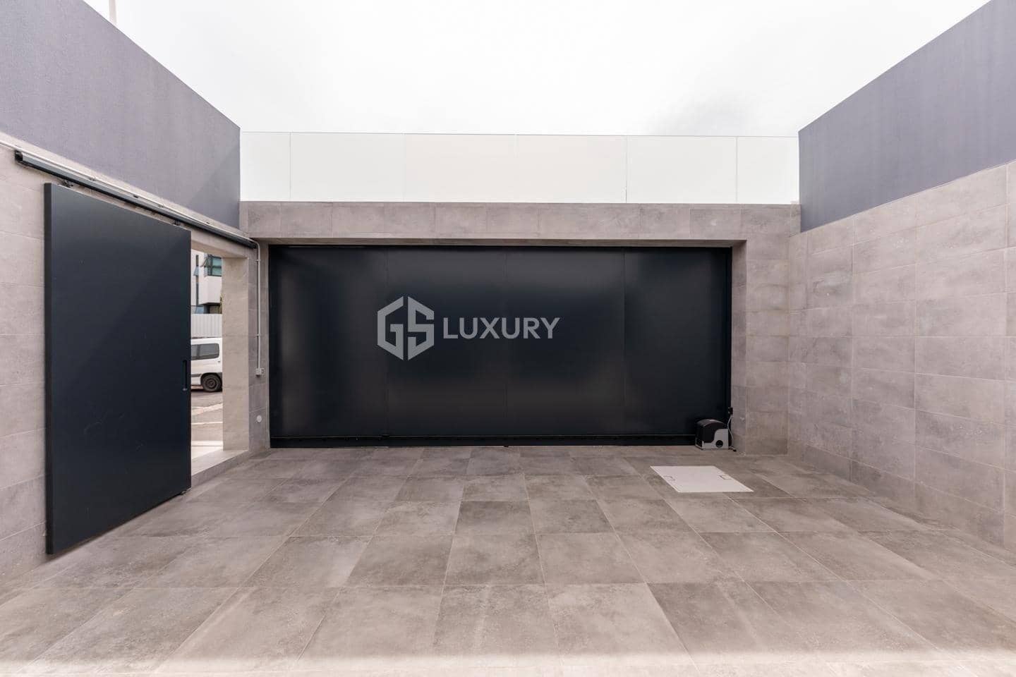 4 quarto Moradia para venda em El Madronal com piscina garagem - 1 850 000 € (Ref: 9143153)