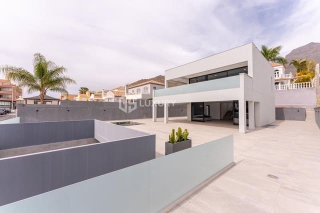4 soveværelse Villa til salg i El Madroñal, Adeje med swimmingpool garage - € 1.850.000 (Ref: 9143153)