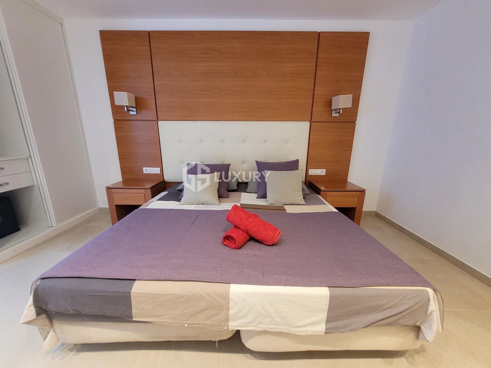 4 slaapkamer Villa te koop in Costa Adeje met zwembad garage - € 1.495.000 (Ref: 9143154)