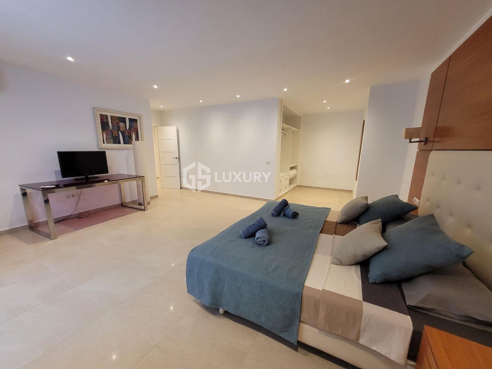 4 slaapkamer Villa te koop in Costa Adeje met zwembad garage - € 1.495.000 (Ref: 9143154)