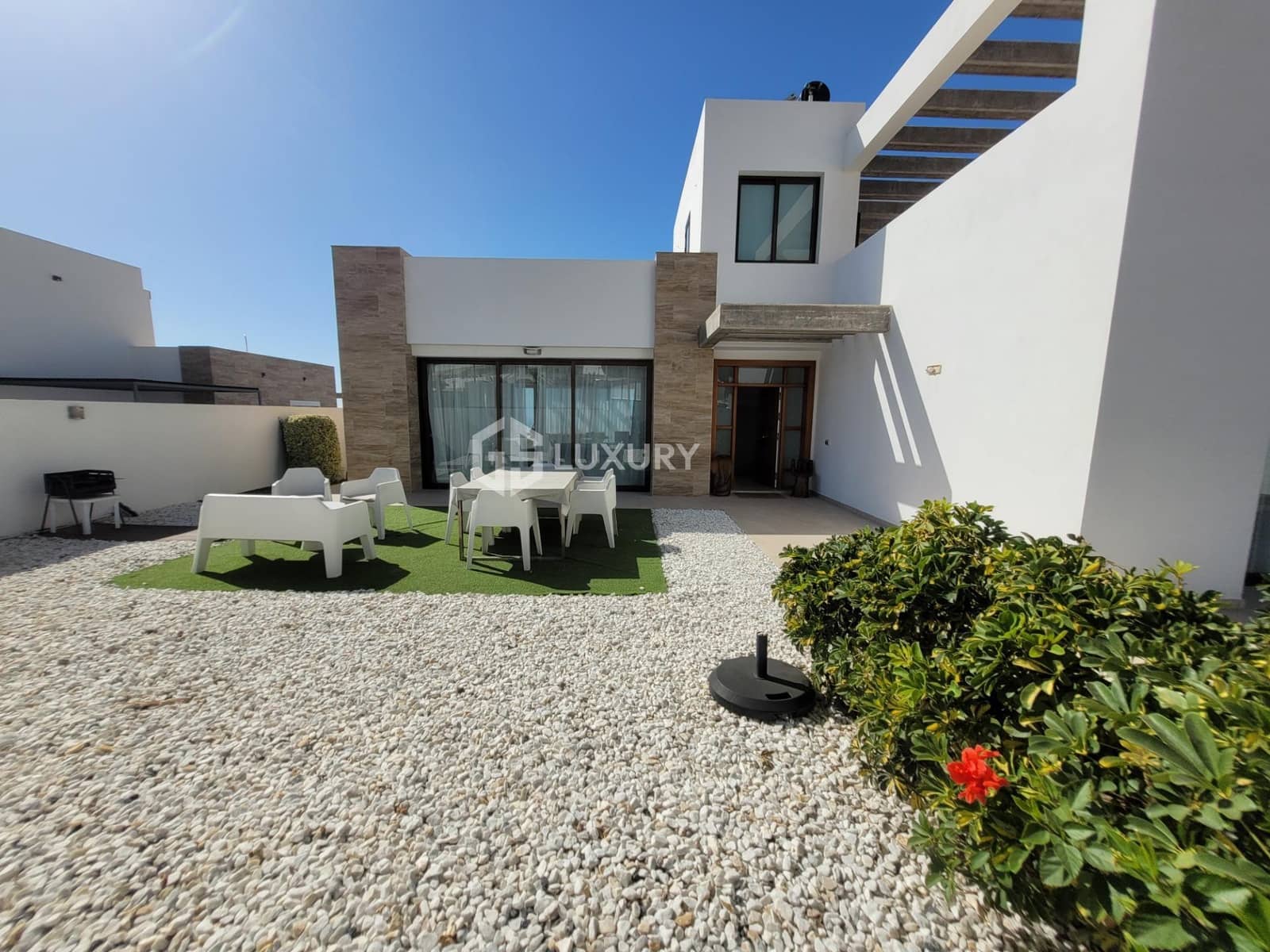 4 slaapkamer Villa te koop in Costa Adeje met zwembad garage - € 1.495.000 (Ref: 9143154)