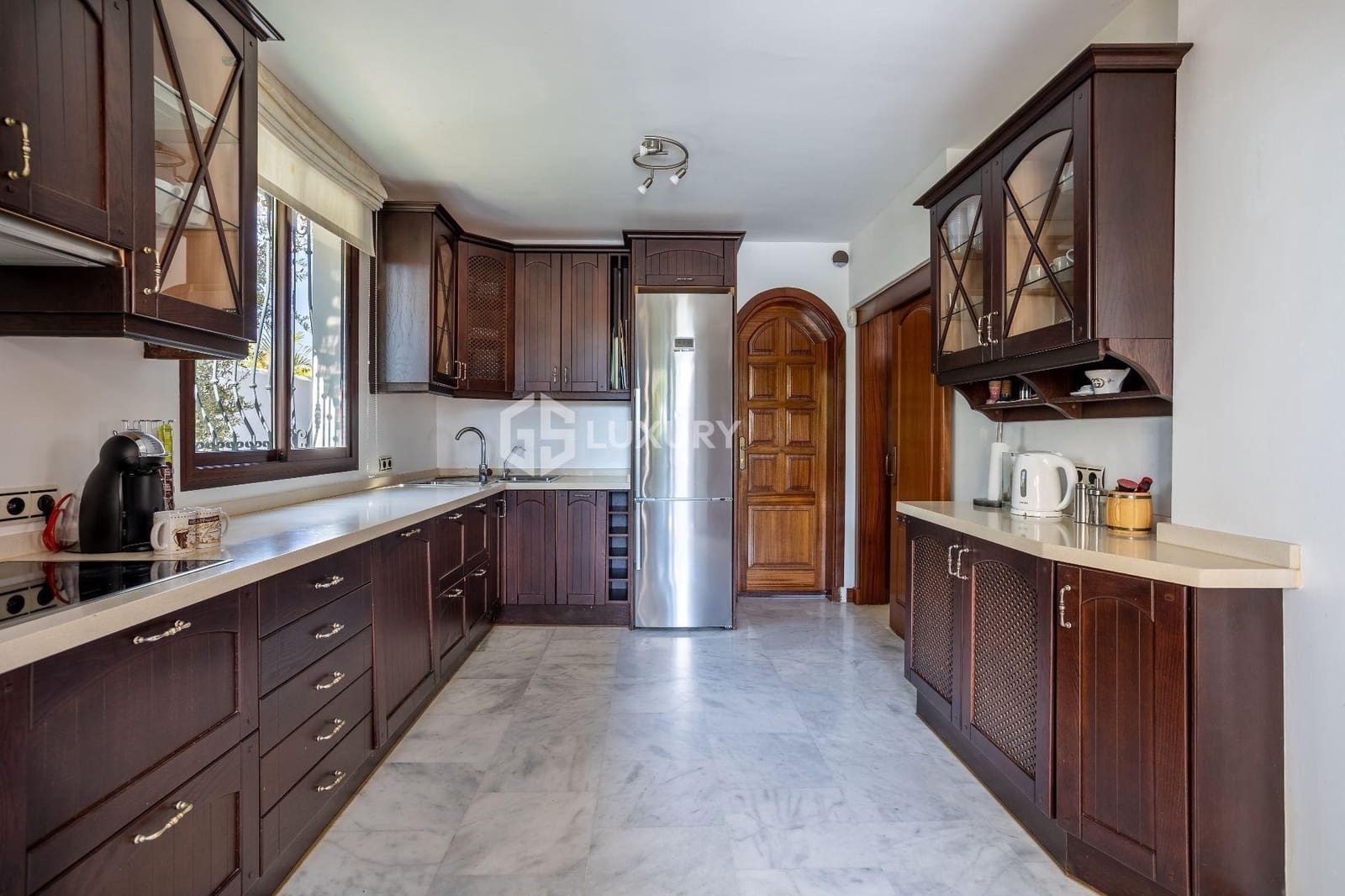 5 soverom Villa til salgs i El Madronal med svømmebasseng garasje - € 3 000 000 (Ref: 9143155)