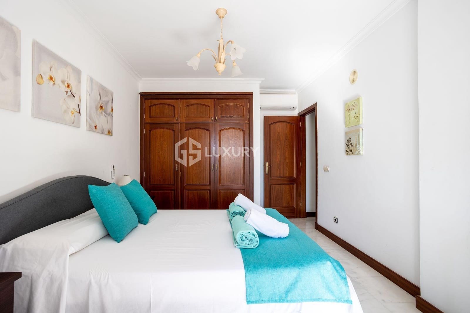 5 soverom Villa til salgs i El Madronal med svømmebasseng garasje - € 3 000 000 (Ref: 9143155)