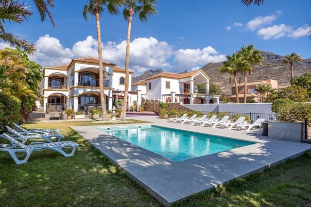 5 soverom Villa til salgs i El Madroñal, Adeje med svømmebasseng garasje - € 3 000 000 (Ref: 9143155)