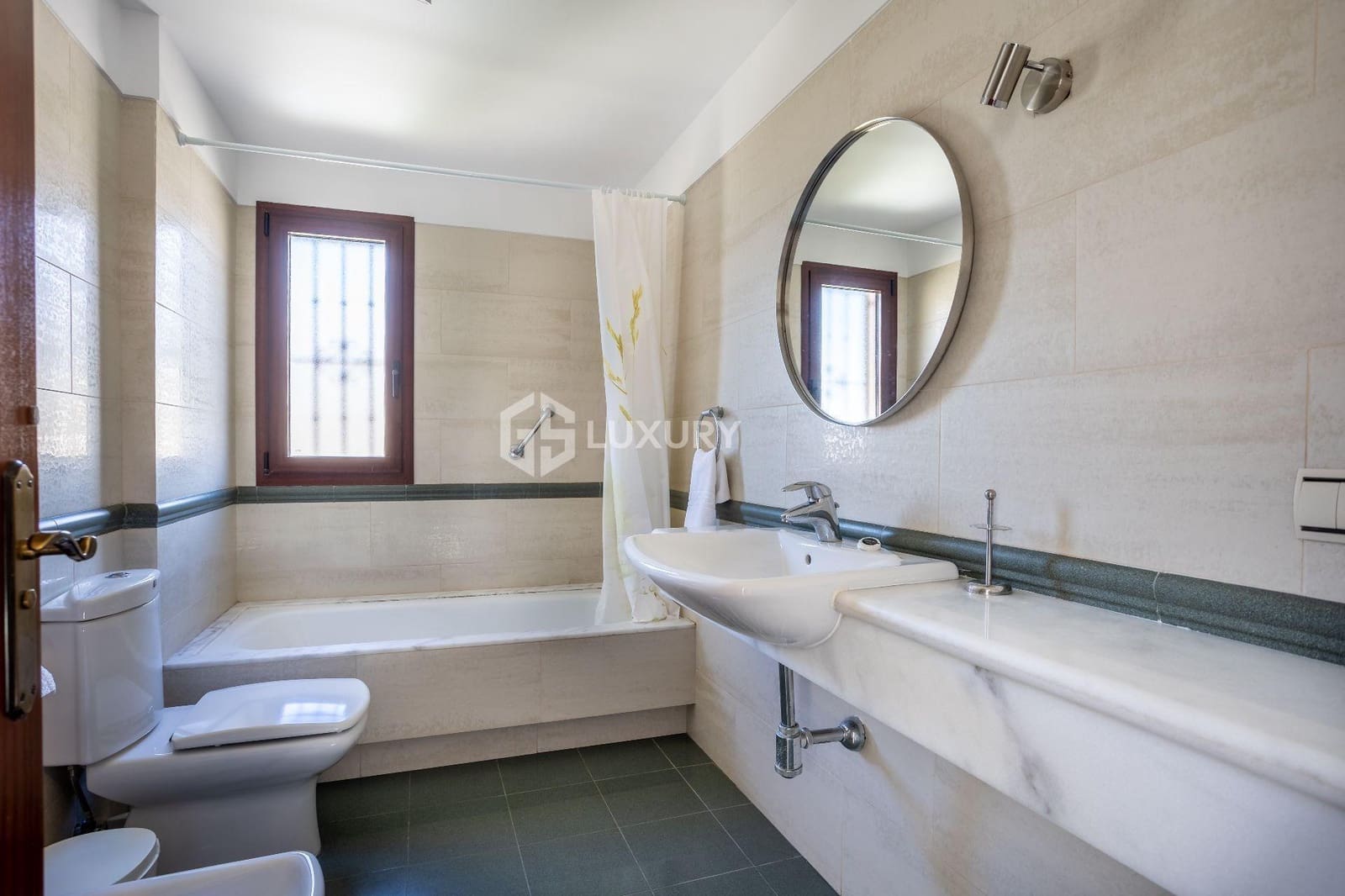 5 soverom Villa til salgs i El Madronal med svømmebasseng garasje - € 3 000 000 (Ref: 9143155)