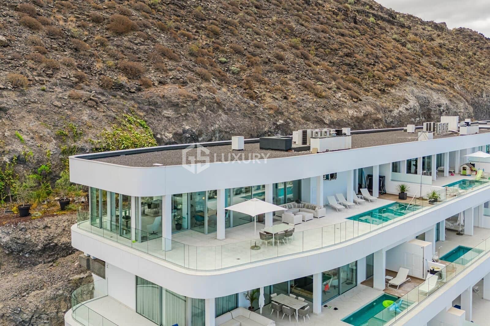 3 soveværelse Penthouse til salg i Los Gigantes med swimmingpool garage - € 2.495.000 (Ref: 9143903)