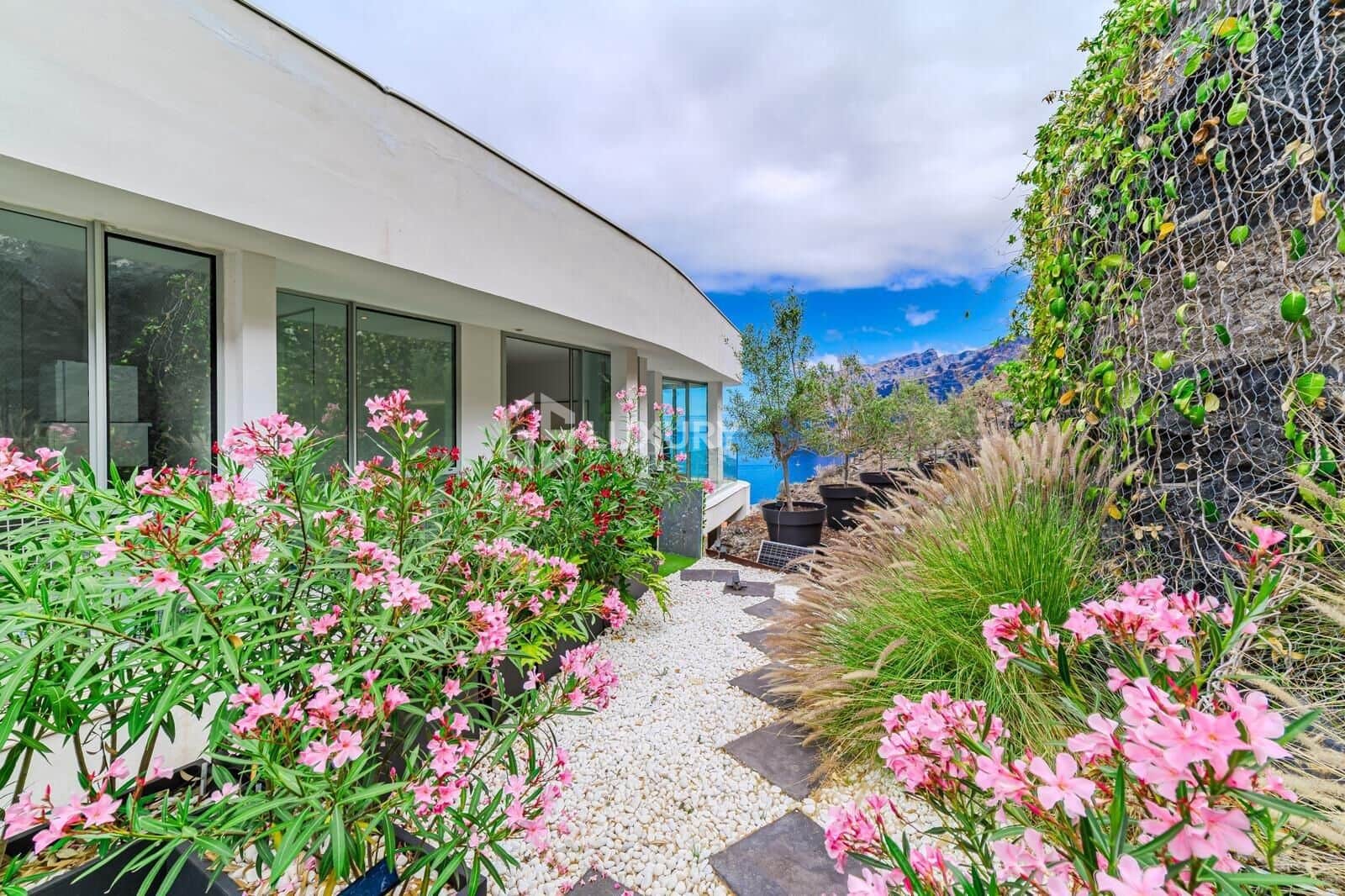 3 soveværelse Penthouse til salg i Los Gigantes med swimmingpool garage - € 2.495.000 (Ref: 9143903)