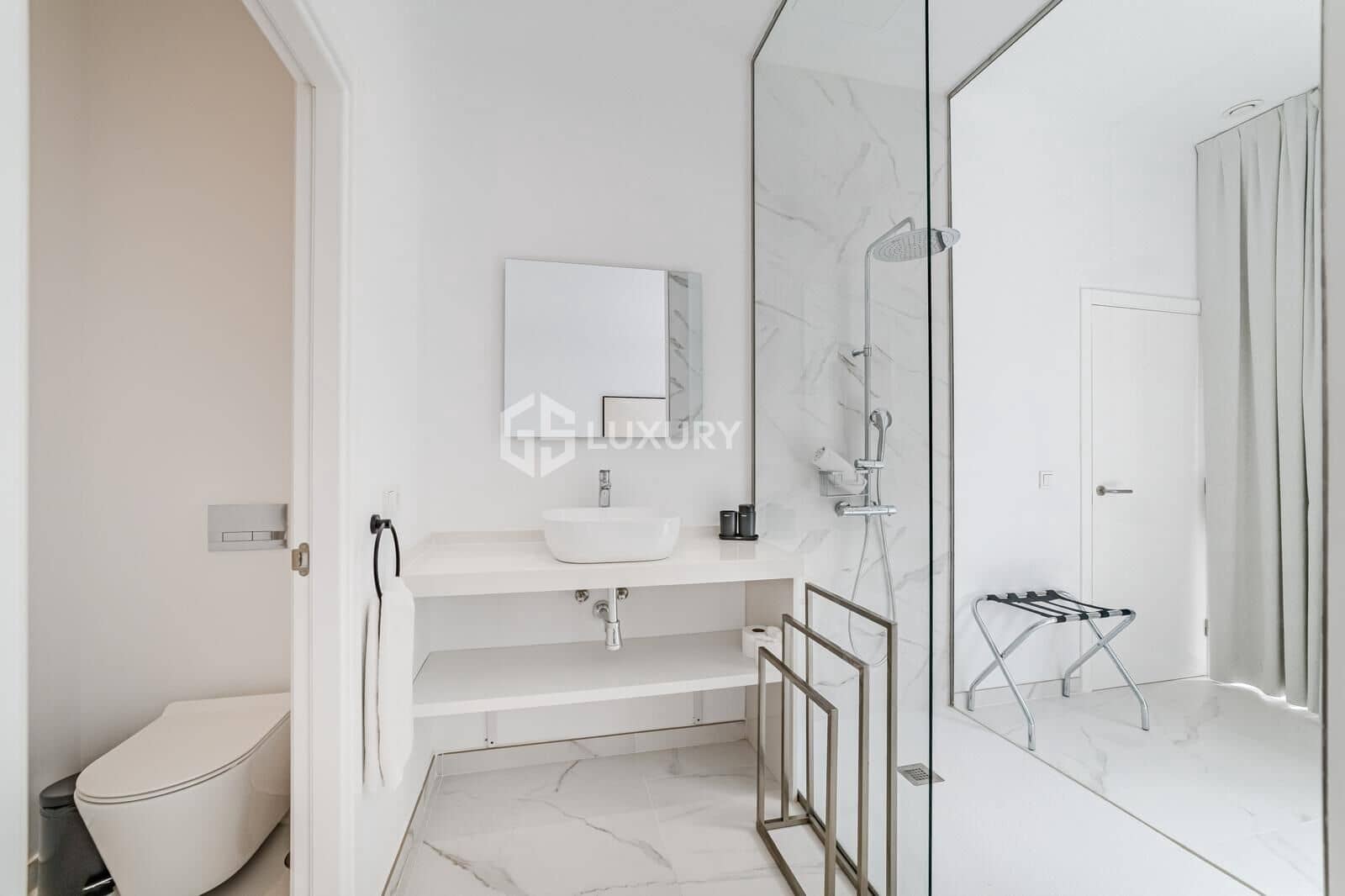 3 soveværelse Penthouse til salg i Los Gigantes med swimmingpool garage - € 2.495.000 (Ref: 9143903)